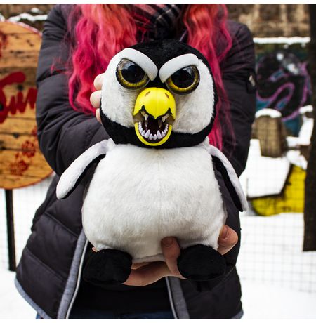 Злая игрушка Feisty Pets Пингвин Ice Cold Izzy изображение 3