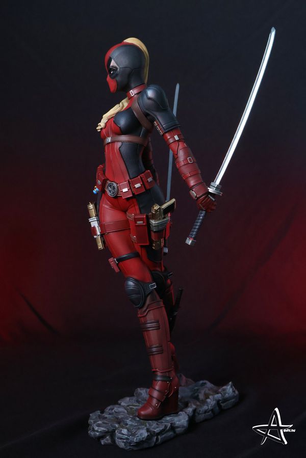 Фигурка Lady Deadpool (Orlin) изображение 4