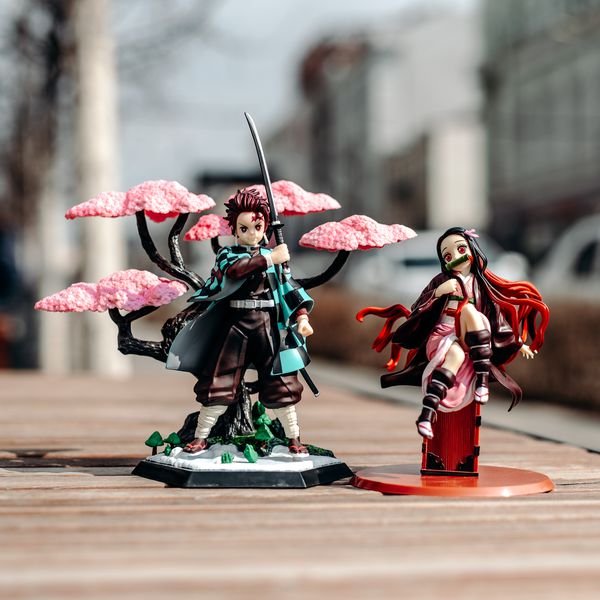 Фигурка Клинок рассекающий демонов - Танджиро Камадо и сакура (Demon Slayer Kimetsu no Yaiba) изображение 3
