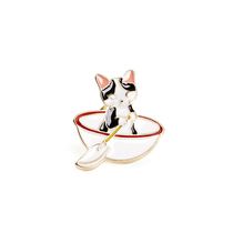 Значок Кот в тарелке