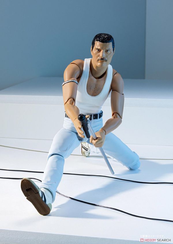 Фигурка Фредди Меркьюри в костюме с концерта Live Aid (Freddie Mercury - Aid Ver) изображение 2