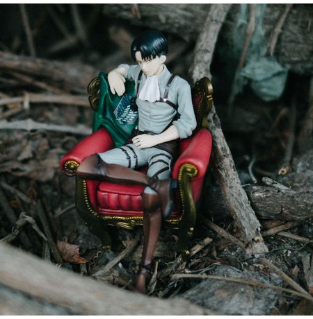 Фигурка Леви Аккерман в Кресле (Levi Ackerman Attack On Titan) 12 см изображение 2