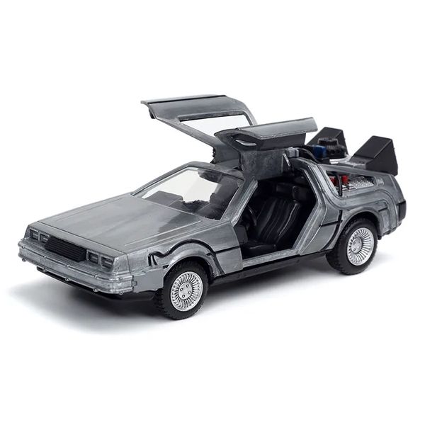 Модель машинки Назад в Будущее - DMC Delorean 1:32 (Back To The Future - Hollywood Rides) изображение 4