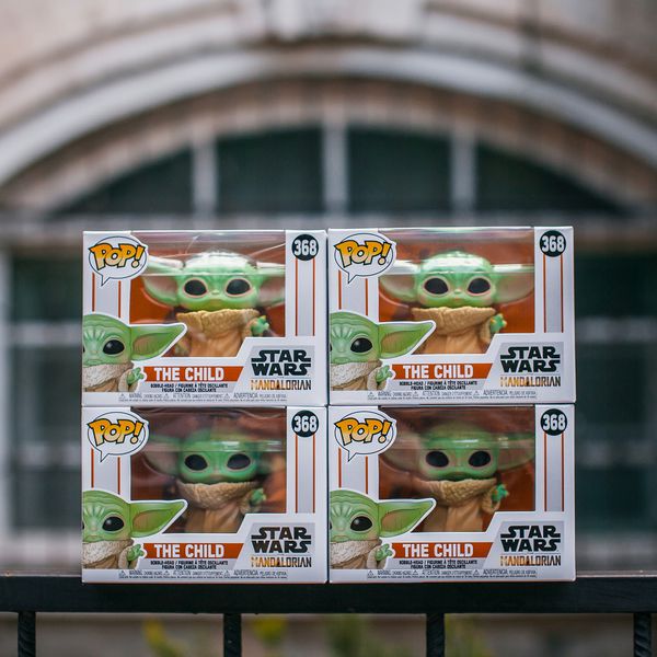 Фигурка Funko POP! Малыш Йода - Мандалорец (Star Wars - Baby Yoda) изображение 3