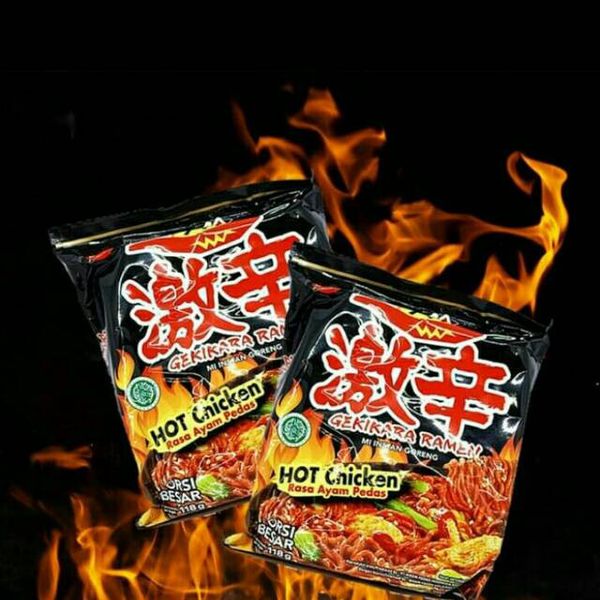 Лапша Nissin Gekikara Ramen Острая курица