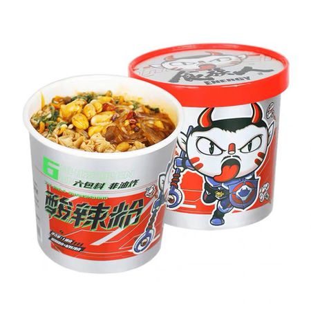 Лапша Племя еды с с остро кислым соусом