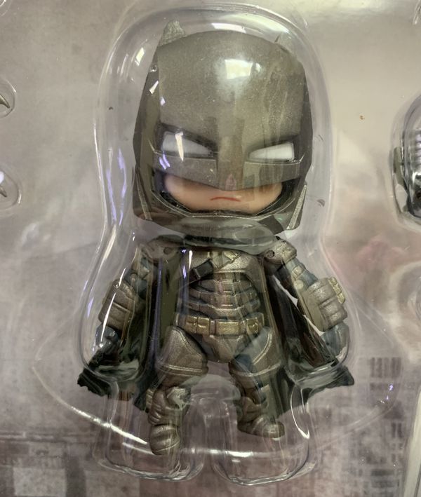 Фигурка Бэтмен Нендроид (Batman Nendoroid - Justice Edition) УЦЕНКА изображение 2