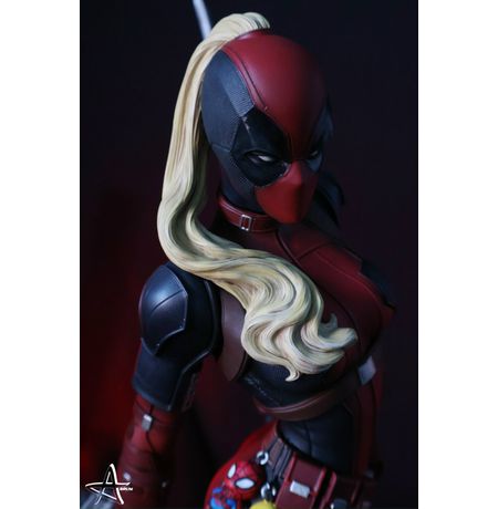 Фигурка Lady Deadpool (Orlin)