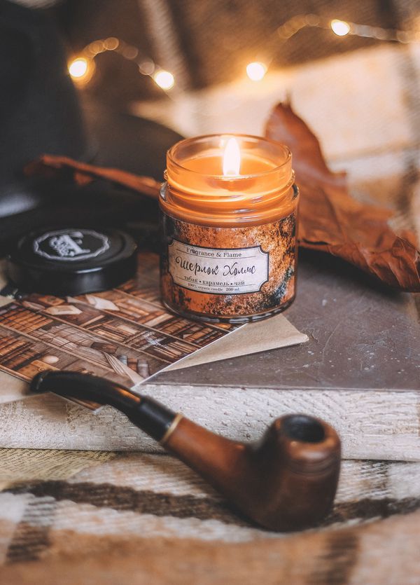 Свеча Шерлок Холмс, ароматическая (Sherlock Holmes)