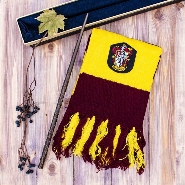 Шарф Гарри Поттер Гриффиндор (Harry Potter: Gryffindor) с широкими полосками изображение 3