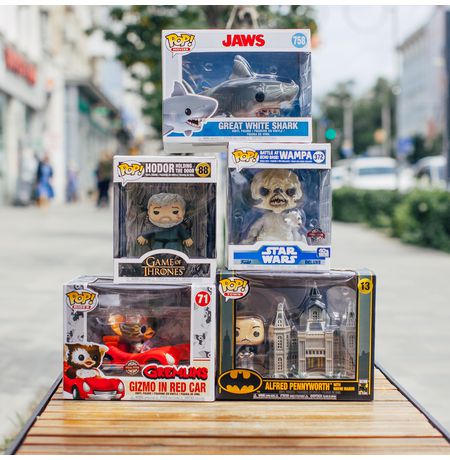 Фигурка Funko POP! Бэтмен - Поместье Уэйнов и Альфред (Wayne Manor with Alfred) 80th Anniversary изображение 2