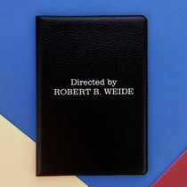 Обложка на паспорта Directed by ROBERT B. WEIDE