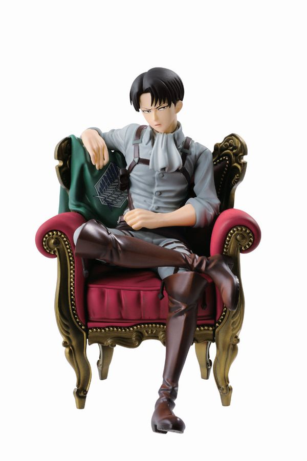 Фигурка Леви Аккерман в Кресле (Levi Ackerman Attack On Titan) 12 см