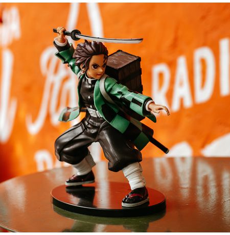 Фигурка Клинок рассекающий демонов - Танджиро Камадо в стойке (Demon Slayer Kimetsu no Yaiba) изображение 2