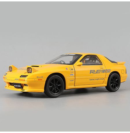 Коллекционная металлическая (Die Cast) модель Mazda RX-7 FC  1:24