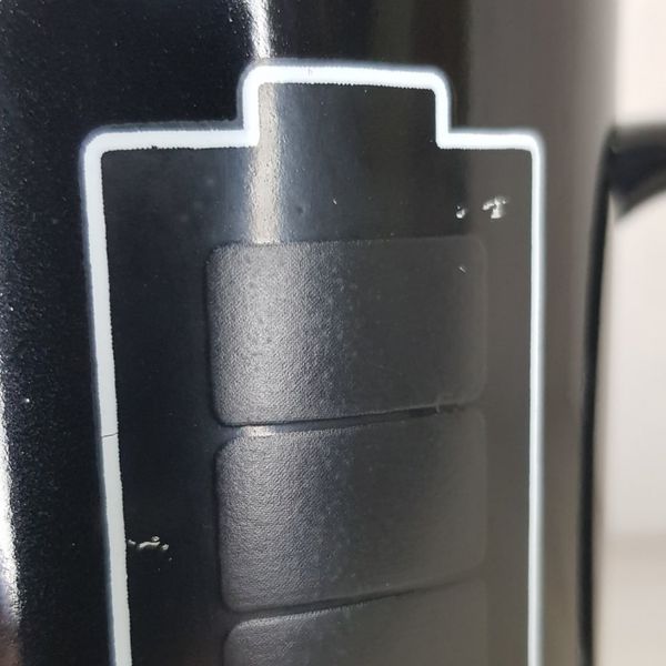 Кружка-хамелеон Батарейка, реагирующая на тепло (УЦЕНКА) изображение 3