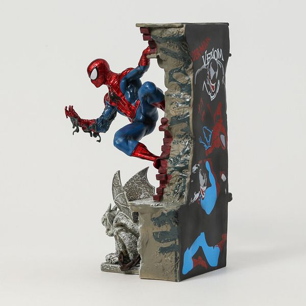 Фигурка Человек-Паук на стене (Spider-Man Venom) 28 см изображение 3