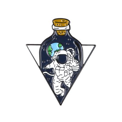 Значок Космонавт в колбе
