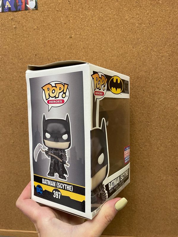 Фигурка Funko POP! Бэтмен с косой (Batman with Scythe VFK 2021) Exc УЦЕНКА изображение 2