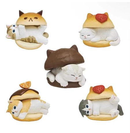 Случайная фигурка Котики в булочках 4 см