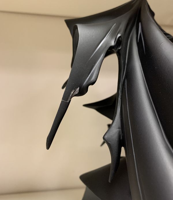 Фигурка Бэтмен Черно-Белая серия (DC Collectibles Batman 2.0 Black & White by Todd McFarlane) УЦЕНКА изображение 3