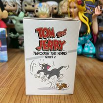 Случайная фигурка Том и Джерри  (Tom and Jerry Mindstyle Through The Years Series 2) лицензия