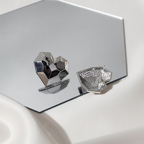 Серьги Сердце многогранное, серебро изображение 2