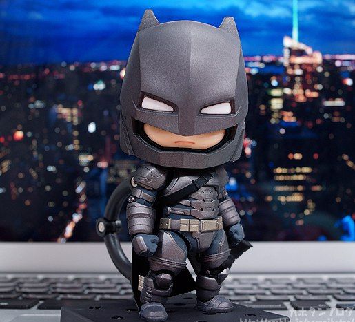 Фигурка Бэтмен Нендроид (Batman Nendoroid - Justice Edition) изображение 2