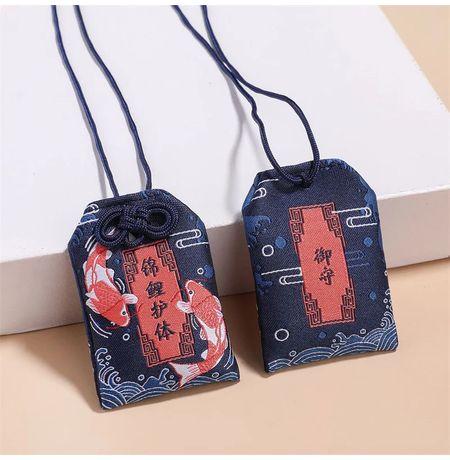 Брелок-подвеска Омамори - Карпы Кои