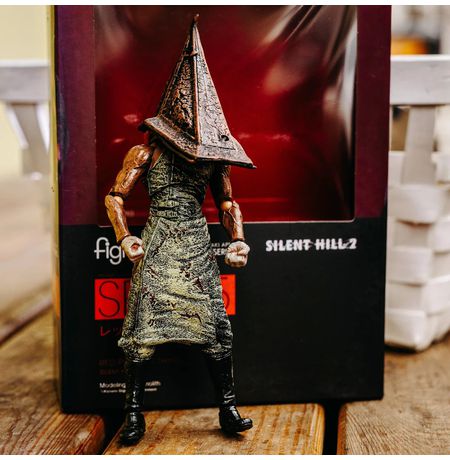Фигурка Пирамидоголовый - Сайлент Хилл 2 (Pyramidhead - Silent Hill 2) изображение 4
