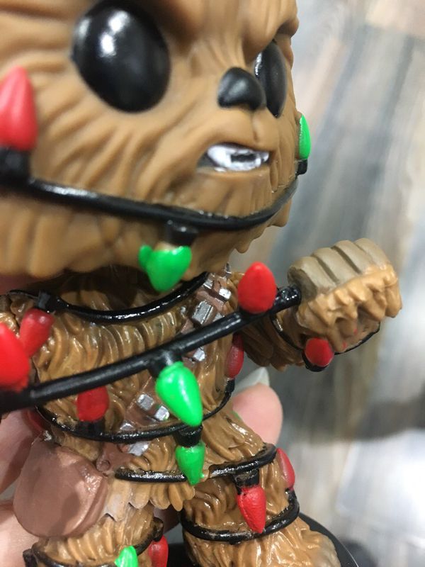 Фигурка Funko POP! Звездные Войны - Новогодний Чубакка (Star Wars - Chewbacca) (УЦЕНКА) изображение 3