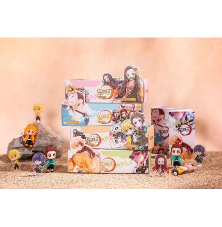 Случайный набор Клинок рассекающий демонов (Demon Slayer)