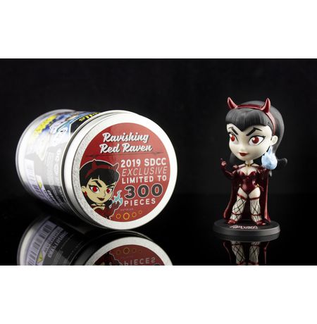Фигурка Красная Рэйвен Эксклюзив SDCC 2019 (Ravishing Red Raven Exclusive) 7 см