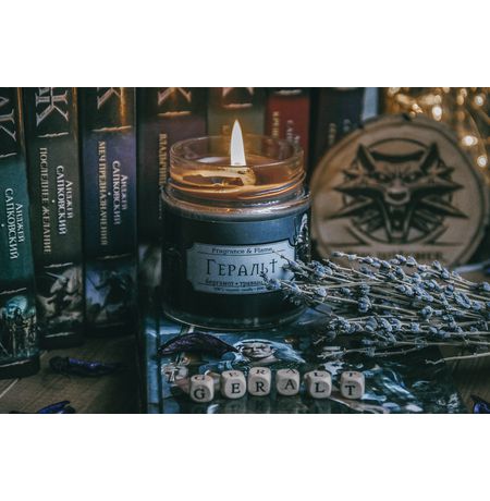 Свеча Ведьмак - Геральт, ароматическая (Witcher - Geralt)