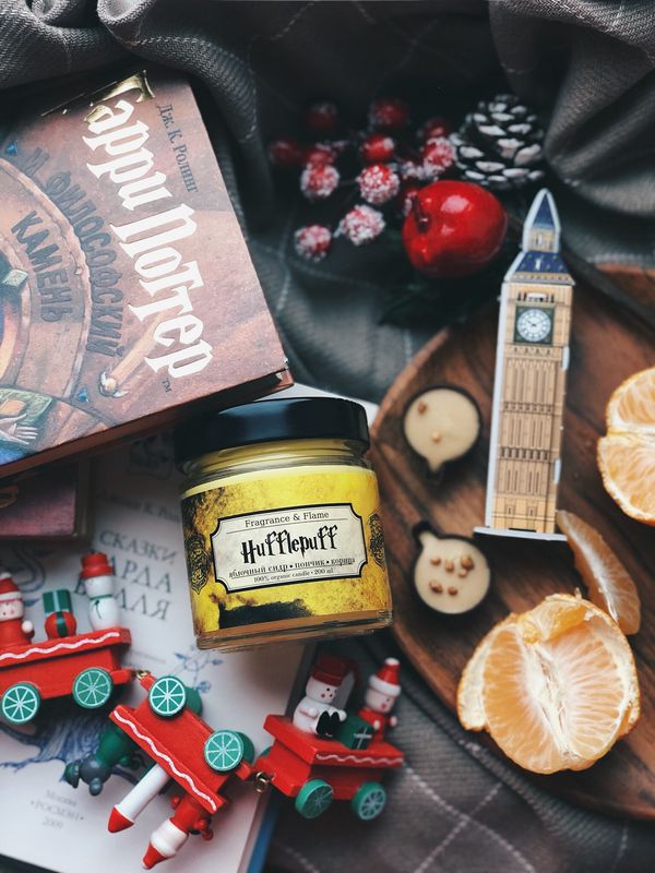 Свеча Гарри Поттер - Пуффендуй, ароматическая (Harry Potter - Hufflepuff)
