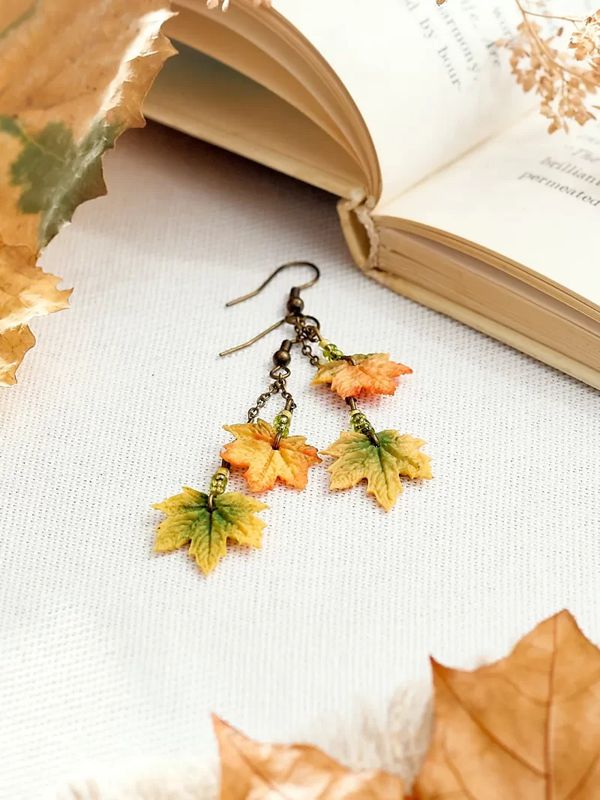 Серьги Кленовые листья на цепочке изображение 3