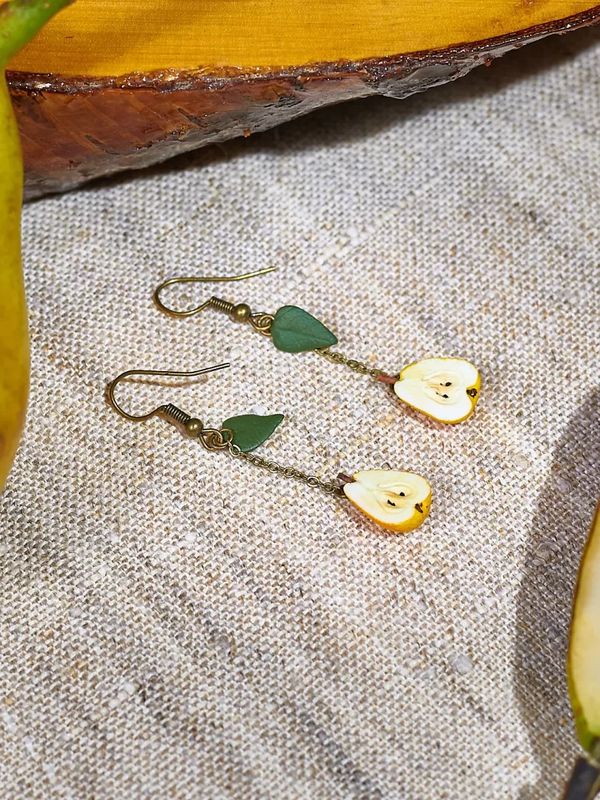 Серьги Груша половинки с листом на цепочке изображение 4