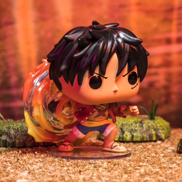 Фигурка Funko POP! One Piece - Луффи Красный Ястреб (Luffy Red Hawk) AAA Anime Exc изображение 2
