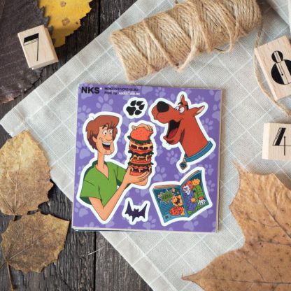 Наклейка Скуби-Ду - Скуби и Шегги (Scooby-Doo), стикер NKS card
