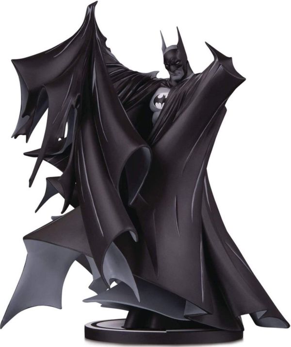 Фигурка Бэтмен Черно-Белая серия (DC Collectibles Batman 2.0 Black & White by Todd McFarlane) УЦЕНКА
