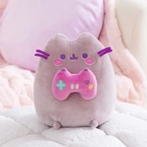 Мягкая игрушка Кот Пушин Геймер с джойстиком (Pusheen Cat) 18 см
