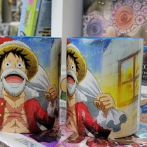 Кружка One Piece - Большой Куш Новогодняя