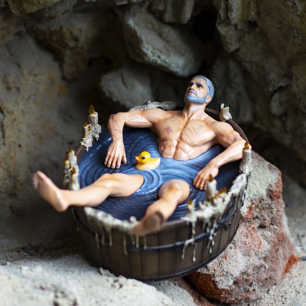 Фигурка Ведьмак - Геральт в ванне (The Witcher - Geralt in Bath) изображение 2