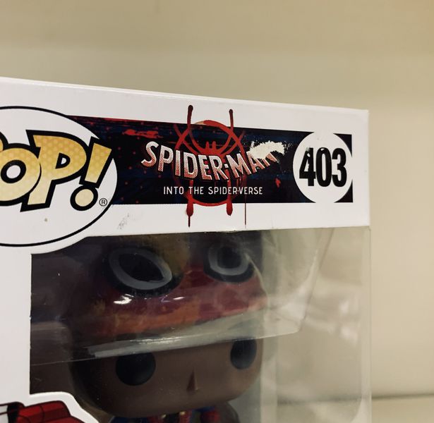 Фигурка Funko POP! Человек-Паук - Майлз Моралес без маски (Spider-Man: Into the Spider-Verse) УЦЕНКА изображение 2