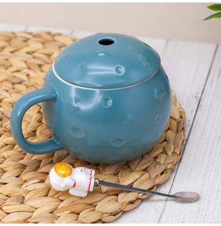 Кружка Космонавт на луне (Cosmonaut Moon) 420 мл green изображение 3