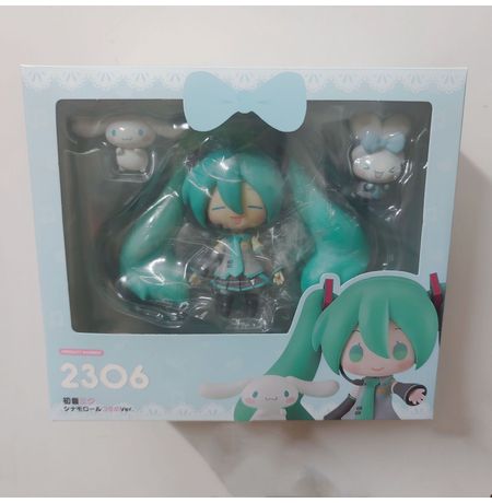 Фигурка Хатсунэ Мику с Синнамороллом (Miku Hatsune Cinnamoroll Collab ver.) Nendoroid копия