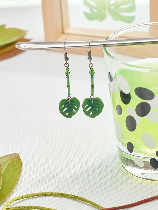 Серьги Монстера на бисере изображение 4