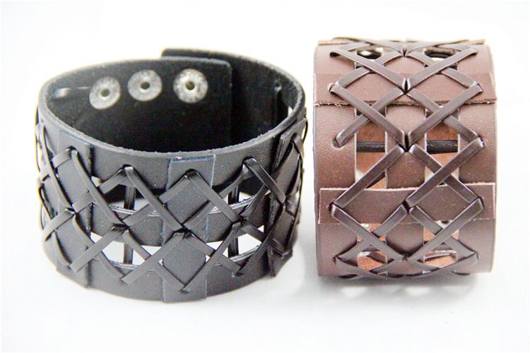 Браслет Крестики на решетке