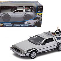 Коллекционная металлическая (Die Cast) модель Delorean из "Назад в Будущее II" 1:24