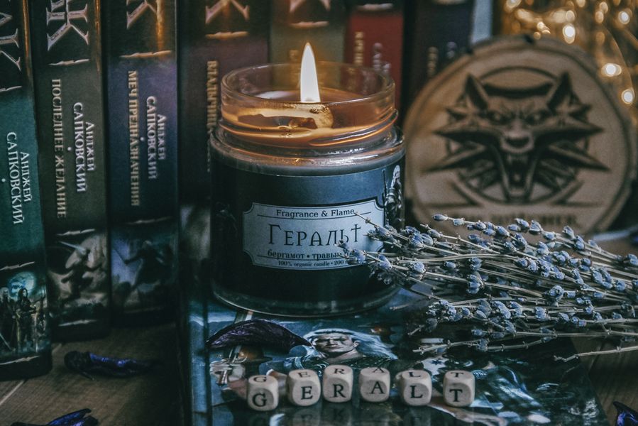 Свеча Ведьмак - Геральт, ароматическая (Witcher - Geralt)